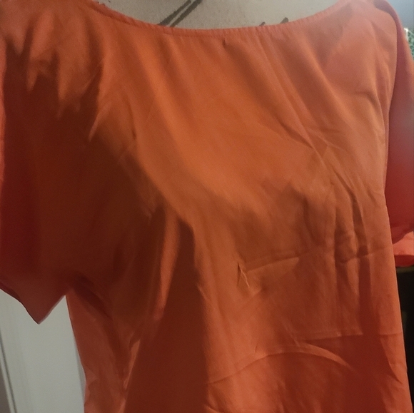 Medium New Orange Satiny top Banana Republic - Picture 3 of 6